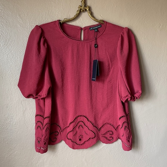 Adrianna Papell Tops - Adrianna Papell Airflow Eyelet Blouse Size Small